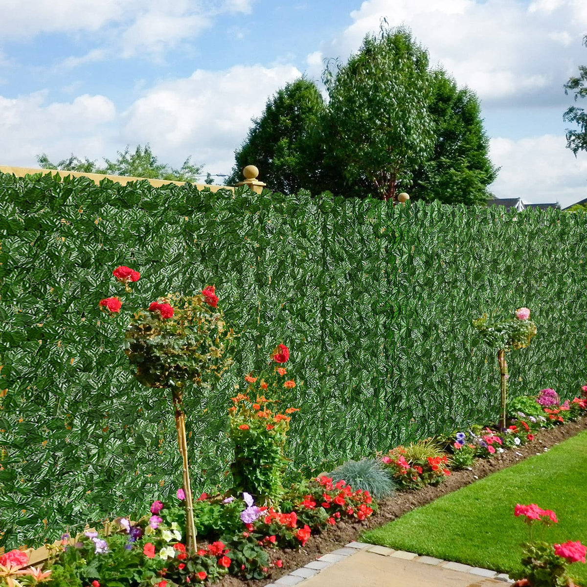DearHouse artificial ivy dense-leaf panel provides lush coverage with airflow.