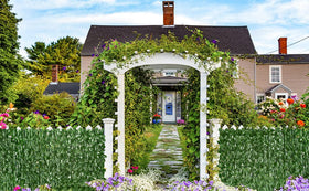 DearHouse outdoor ivy screen measures 177.1 by 59 inches for broad coverage