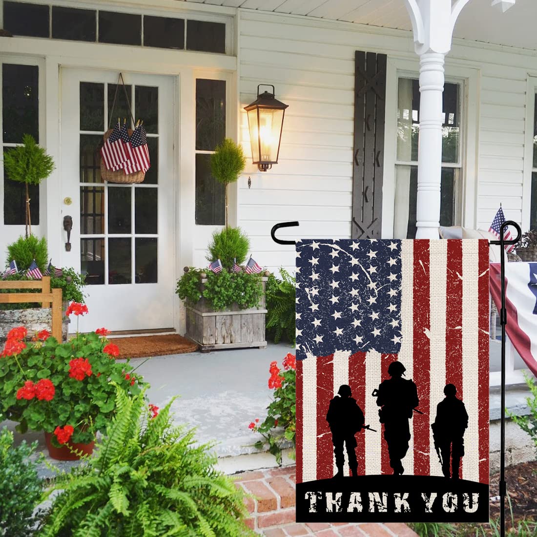 Decorhua patriotic soldier garden flag double-sided design readable from both sides.