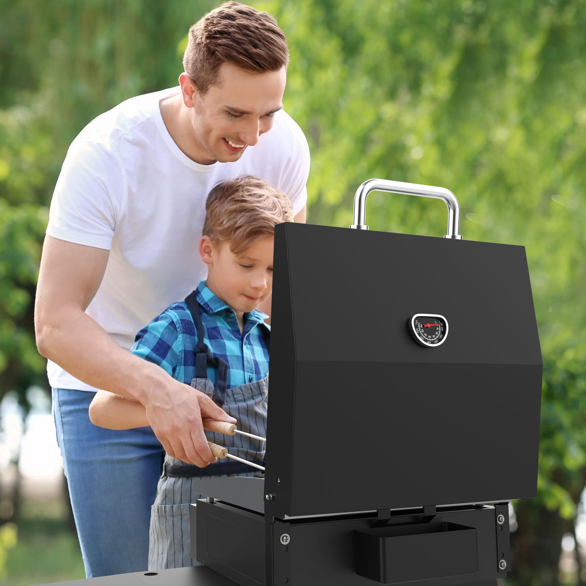 DELSbbq enclosed design encourages even heat circulation for consistent cooking