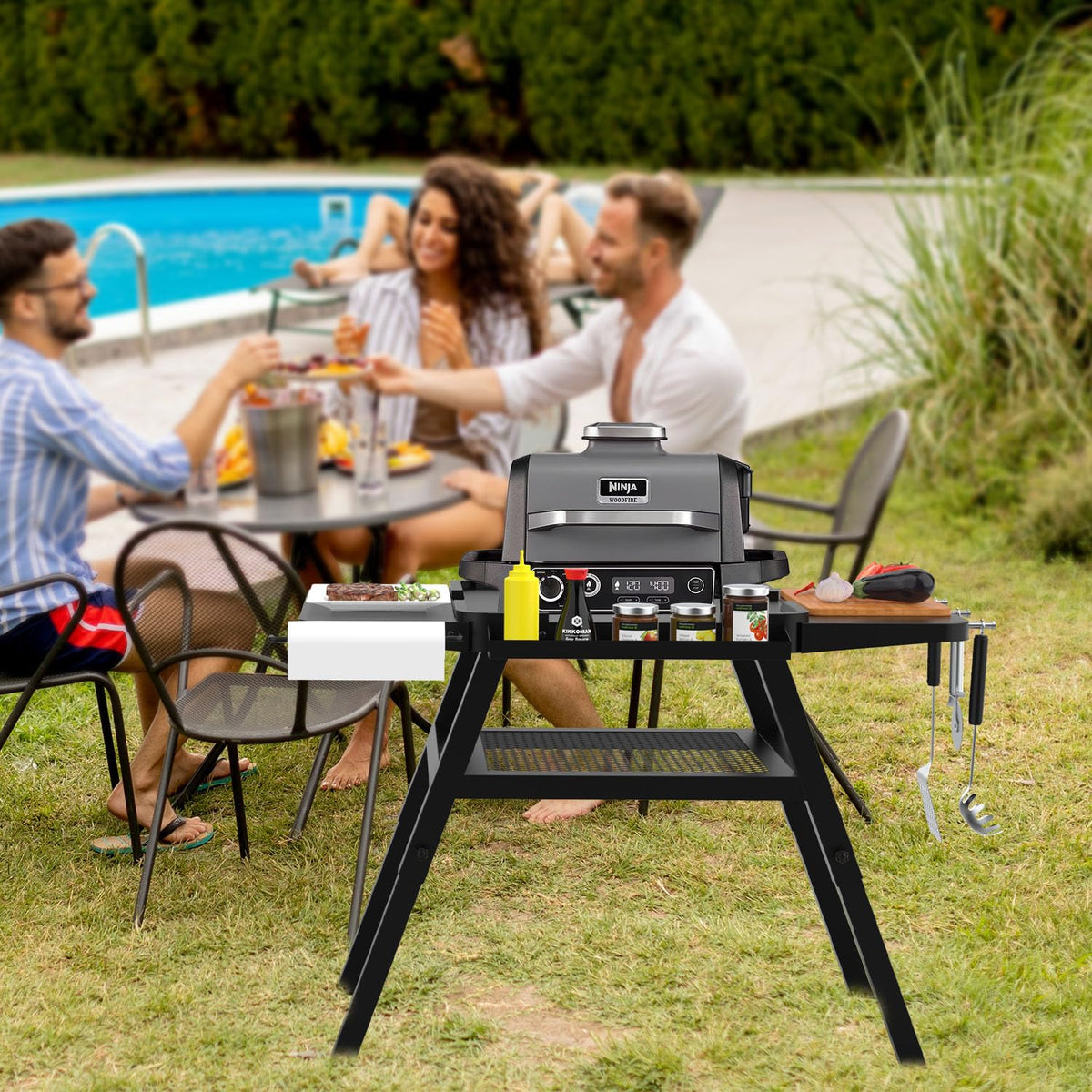 DELSbbq Powder-coated finish resists weather for long-lasting outdoor performance.