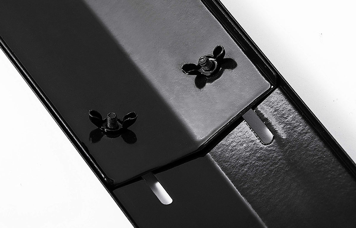DELSbbq sturdy porcelain steel heat plate ensures even cooking across the grate