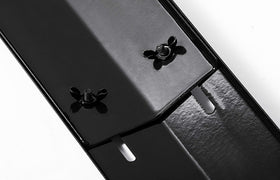 DELSbbq sturdy porcelain steel heat plate ensures even cooking across the grate