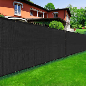 DenForste fence cover on a fence panel enhances privacy and reduces wind.