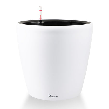 Dexceder 18x17 planter outer view with sturdy wheels for easy mobility.