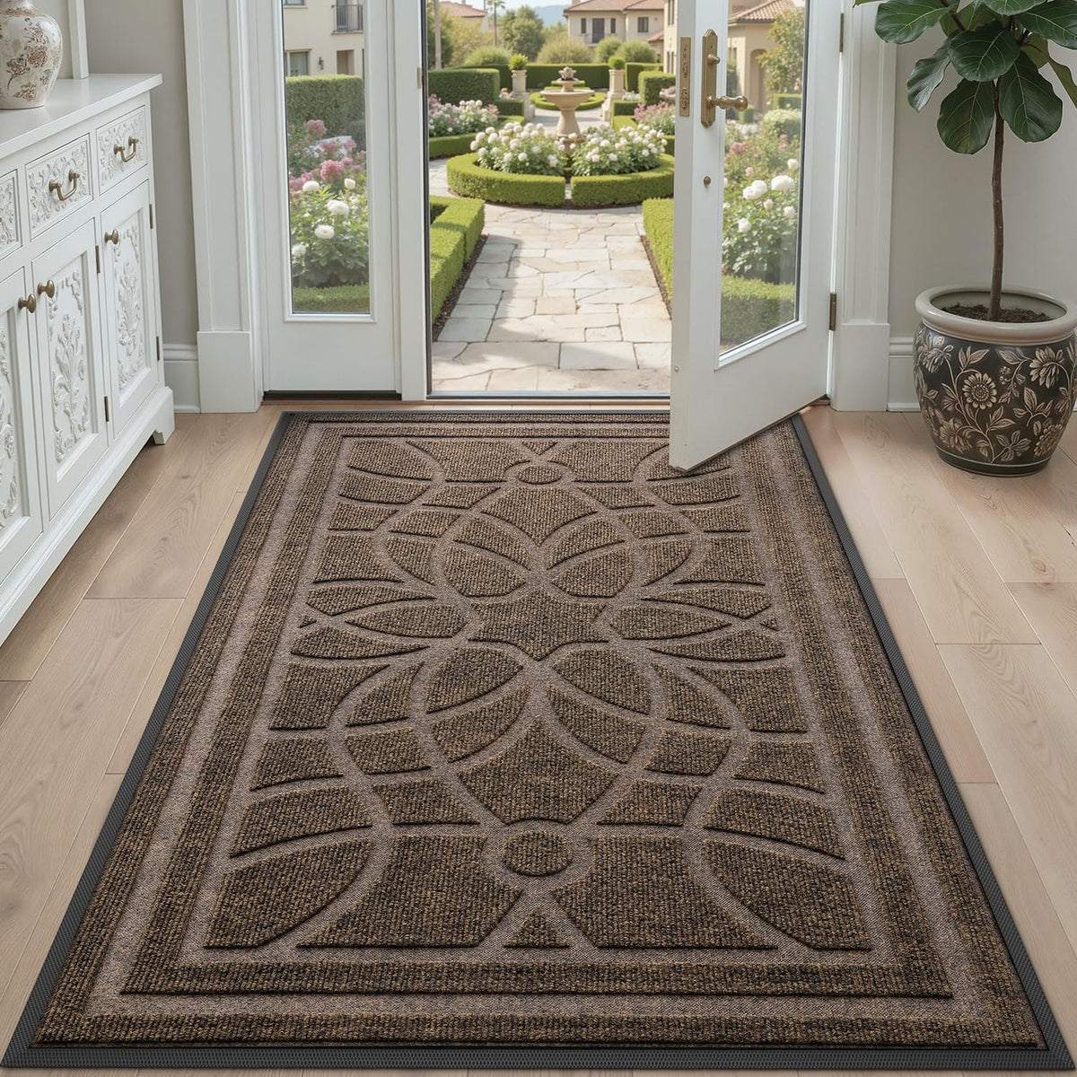 DEXI fade-resistant doormat lasts longer for outdoor use.