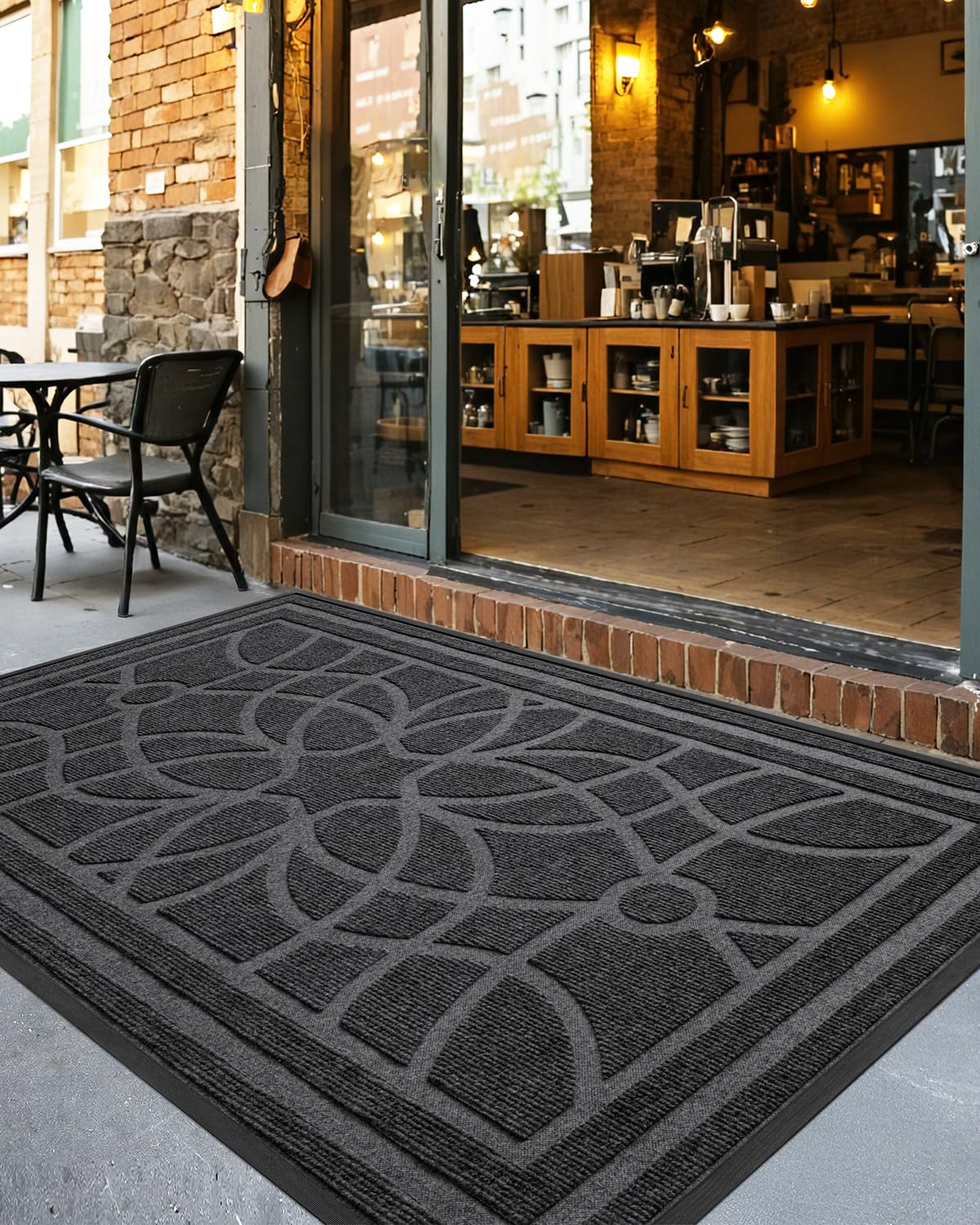 DEXI entryway mat suited for patio or garage in grey