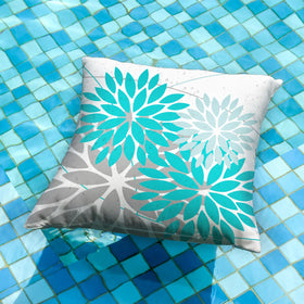 DFXSZ aqua blue waterproof coating protects cushions during rain.