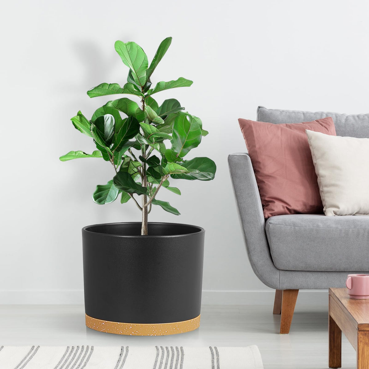 DGJDLWHX lightweight durable plastic pots are easy to move.