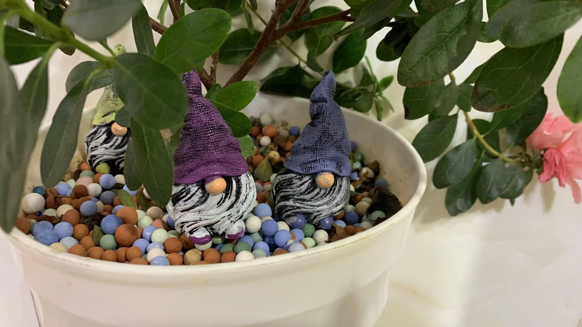 Dianreno gnomes table decor offers charming accents for desks and coffee tables.