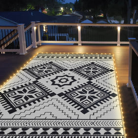 DiiKoo 8x10ft rug features USB-powered LED lights for cozy evenings