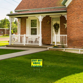DIMARONGTON Easy-to-install yard signage keeps your lawn tidy and orderly.