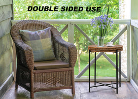 DINGTAI waterproof wicker end table fits patio, balcony, or living room.