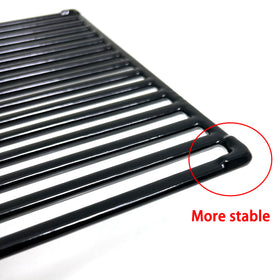 Porcelain-coated finish on DC103 provides a smooth, durable grilling surface.