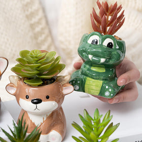 DIYOMR Otter Planter suitable for indoor or outdoor use with drainage.