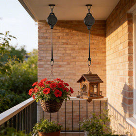 DKUWBJAS heavy-duty shell and hooks provide reliable outdoor support.