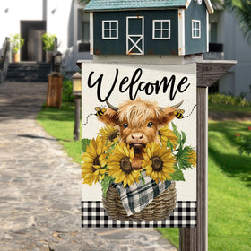 Dlzdn flag showing buffalo plaid pattern to suit farmhouse yard style.