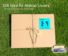 Doesen bunny garden sculpture enhances outdoor decor on lawns.