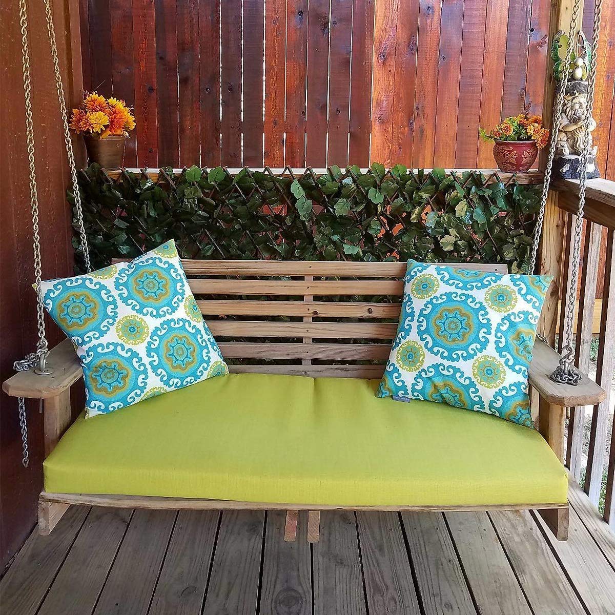 DOEWORKS garden wall ivy panels transform patios into lush spaces