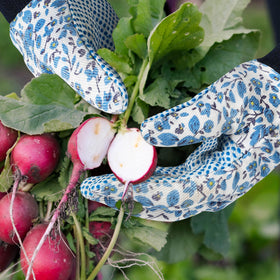 DOFOWORK garden gloves with elastic knit wrists fit securely for extended tasks.