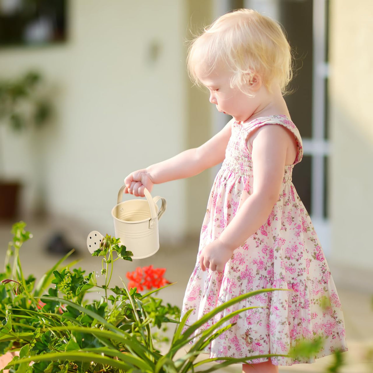 DOITOOL preschool activity tin watering can for playful learning.