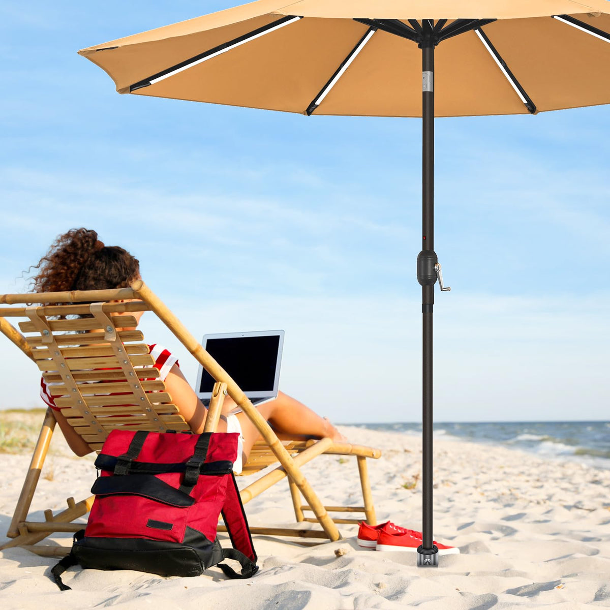 Fully welded spiral base design from Dolibest supports stability on uneven sand.