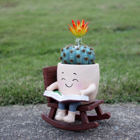 Dolkgy face pot suitable for indoor or outdoor plant display