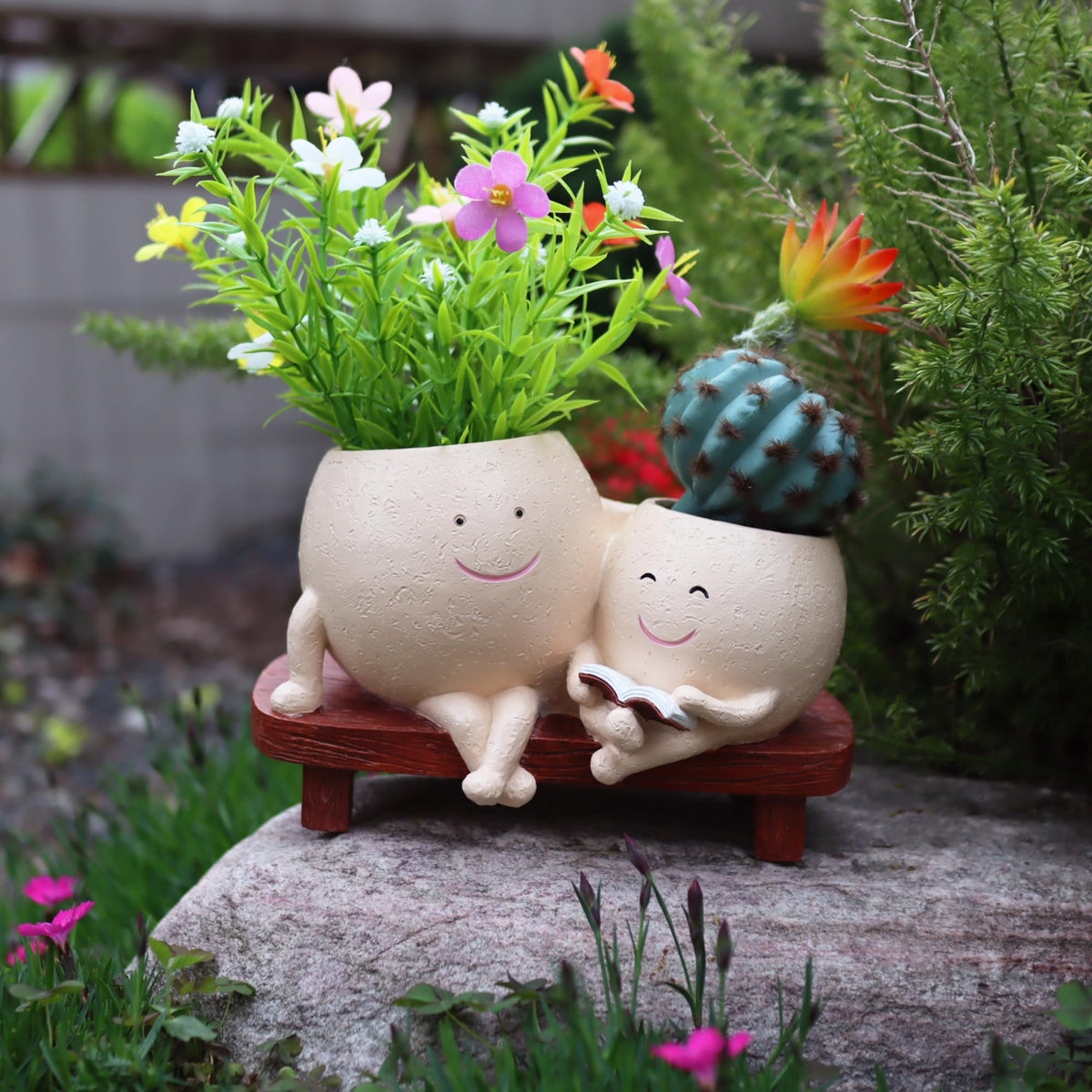 Dolkgy Face Pots gift idea for plant lovers and décor enthusiasts.