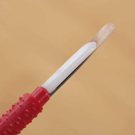 Dophee corner tongue design aids gentle capture of fragile larvae.
