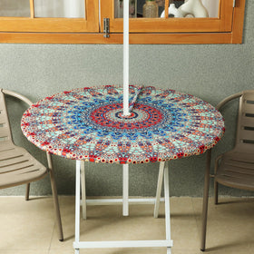 DoubleFill mandala-pattern two-piece set for 45–53 inch round tables.