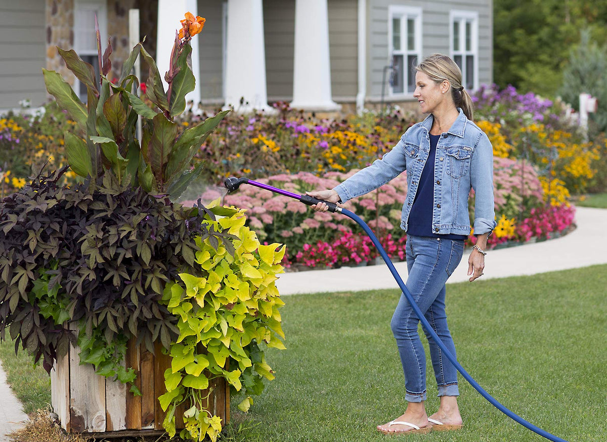Dramm RainSelect Rain Wand 9-pattern head for versatile garden watering.