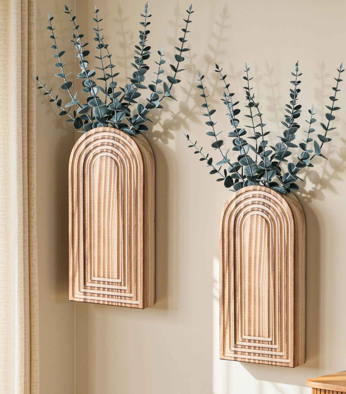 DREAMLOOM gift-ready wall vase duo for housewarmings or renovations.