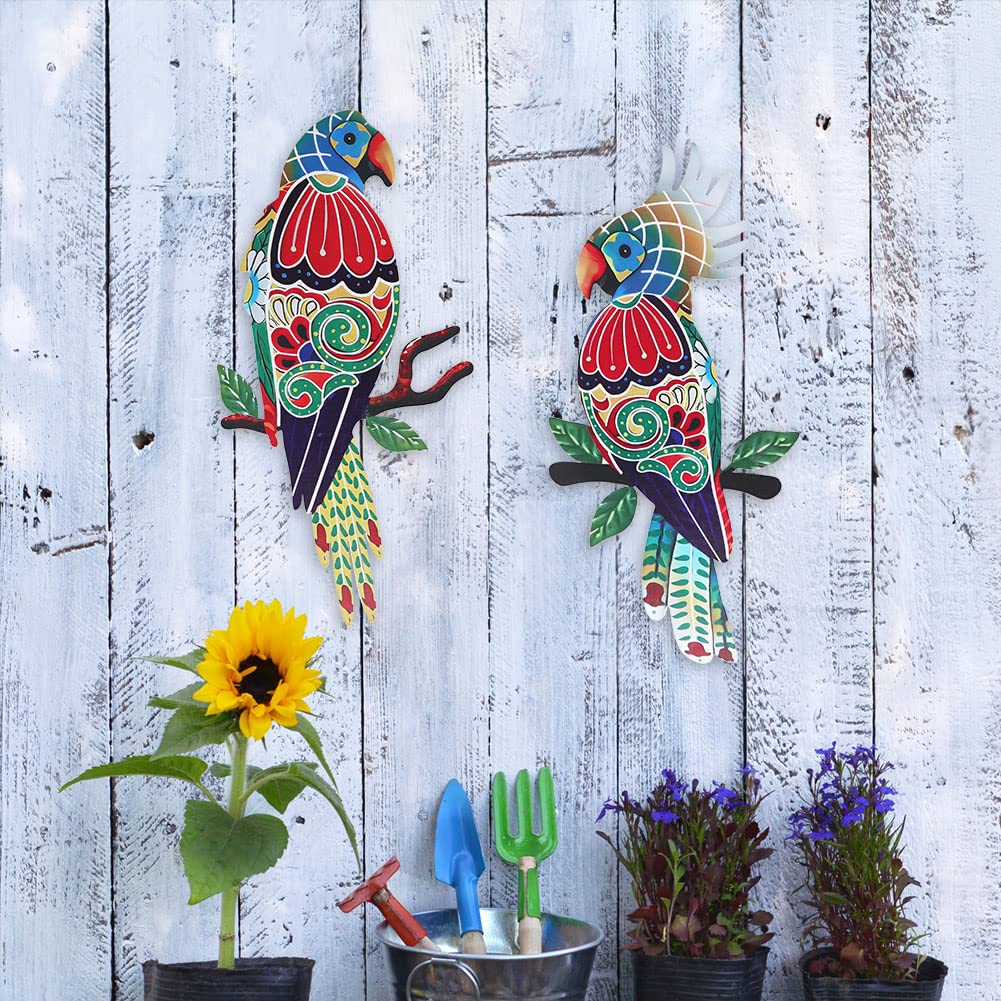 Dreamskip 16-inch parrot wall decor creates a bold focal point outdoors.
