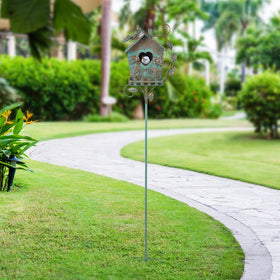 DREAMSOUL heart-shaped entrance detail supports small birds and nest protection