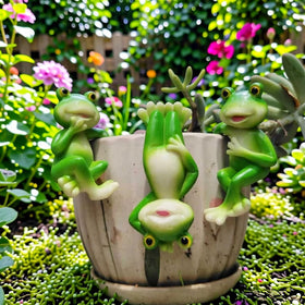 Dukiwu outdoor fairy garden frog made from resin for year-round durability.
