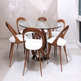 Dulles Glass products showcase premium USA-made quality for lasting use.