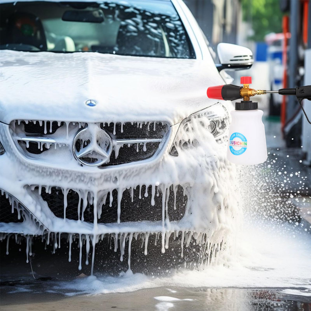 Dusichin foam cannon ideal for cars and motorcycles.