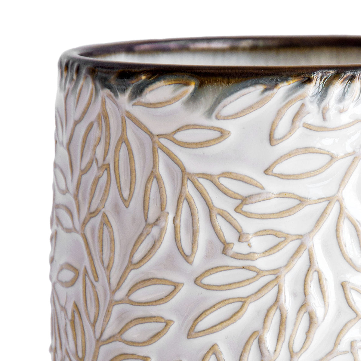 Dvine Dev embossed leaves detail adds tactile elegance to display