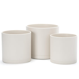 D'vine Dev 6-inch planter with drainage hole for indoor plants.