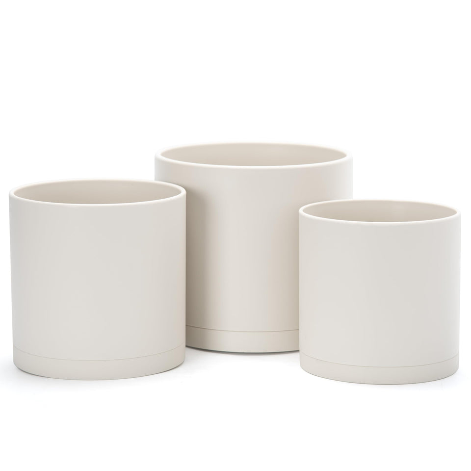 D'vine Dev 6-inch planter with drainage hole for indoor plants.