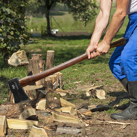 DWFKHT splitting axe balanced head-to-handle design for control.