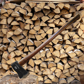 DWFKHT splitting axe measures 35.5 inches in length.