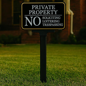DXSIGN UV-protected aluminum No Soliciting sign resists fading in sun and rain.