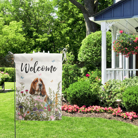 DZGlobal Basset Hound garden decor flag ideal for patios, porches, and verandas.