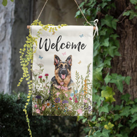 DZGlobal all-weather polyester flag suitable for patios and gardens