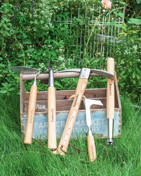 Eadwiella 15-inch tool fits compact spaces for precise trenching and leveling