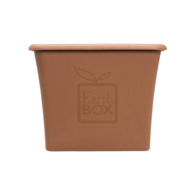 EarthBox 80105 mulch covers reduce evaporation and balance soil conditions.