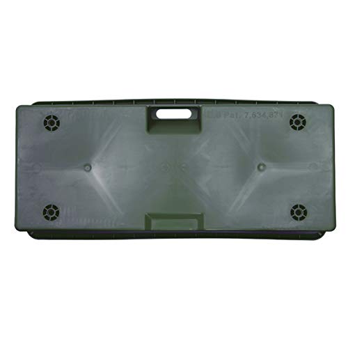EarthBox 80151 mulch covers in black white protect soil and regulate moisture.