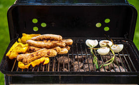 EasiBBQ 80631 stainless grate promotes better airflow for reliable temperature control.