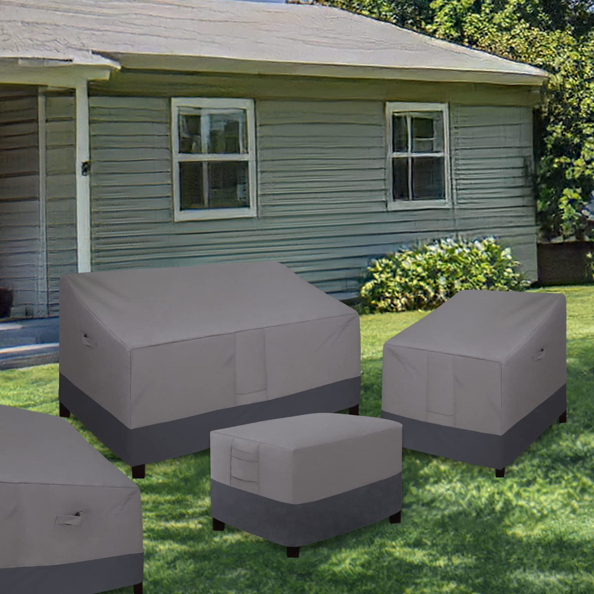 Easy-Going 600D Oxford fabric delivers durable outdoor protection.